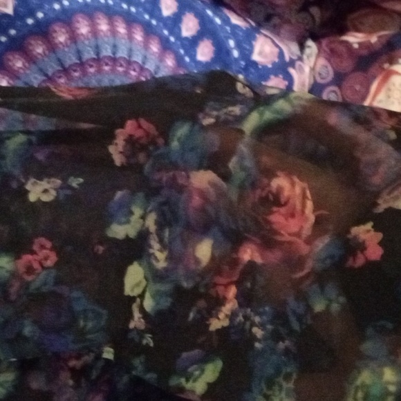 Degree tank sheer blouse - Picture 3 of 4